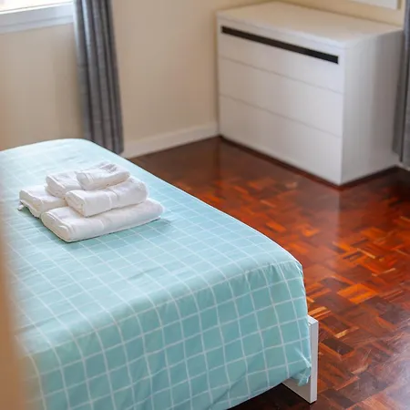 Cantinho Da Portada بيت للعطل